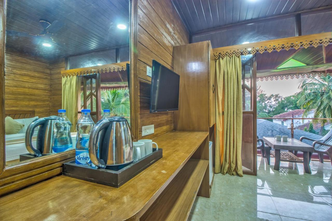 The Village Beach Resort Baga Exterior foto